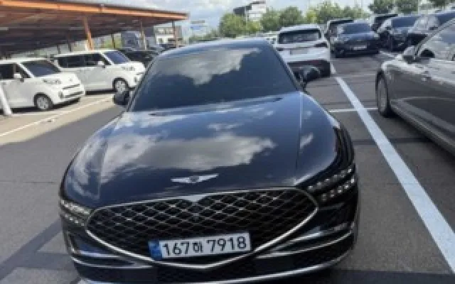 자동차중고매매사이트 G90(RS4) 3.5T GDI e-S/C LWB AWD 매물 사진 12 - 2023/07 109,349km